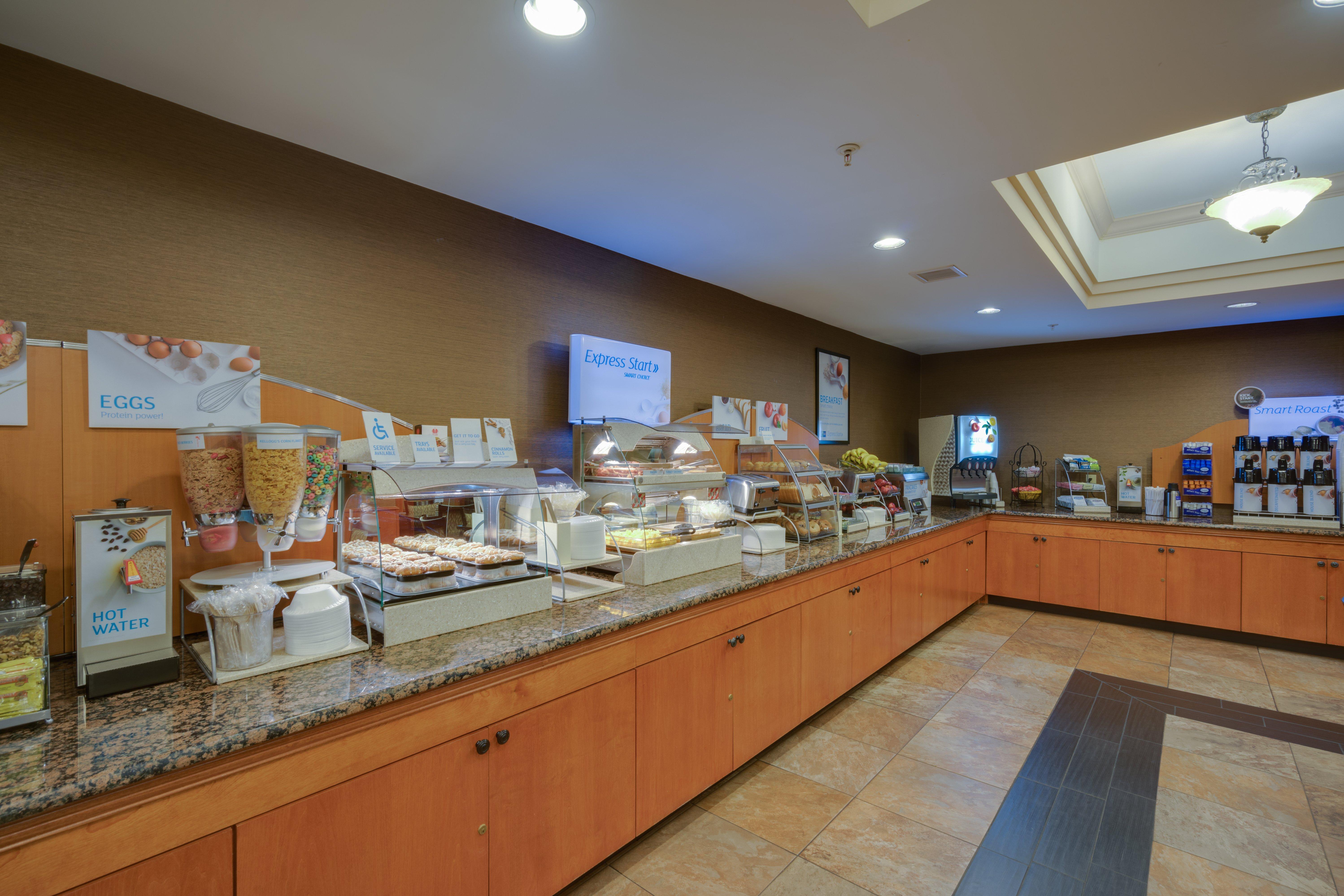 Shenandoah Junction Holiday Inn Express Charles Town By Ihg מראה חיצוני תמונה