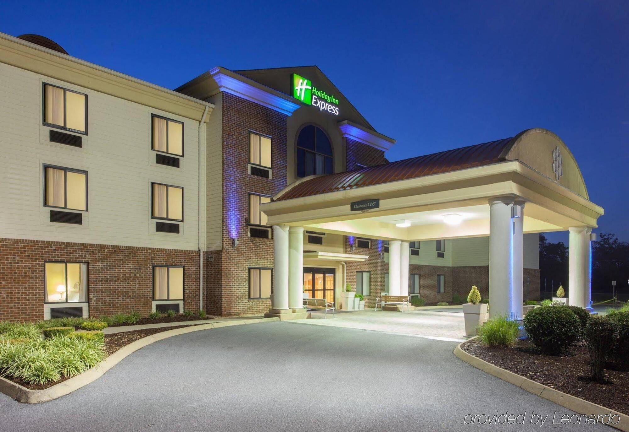 Shenandoah Junction Holiday Inn Express Charles Town By Ihg מראה חיצוני תמונה